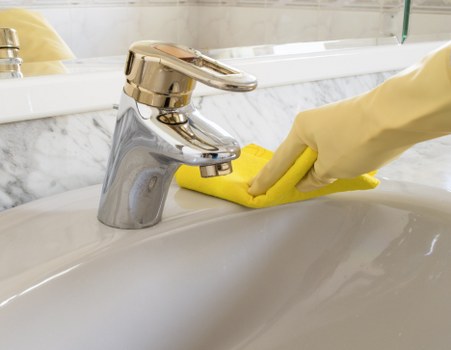 Bathroom and surface cleaning as part of move out cleaning in Tooting